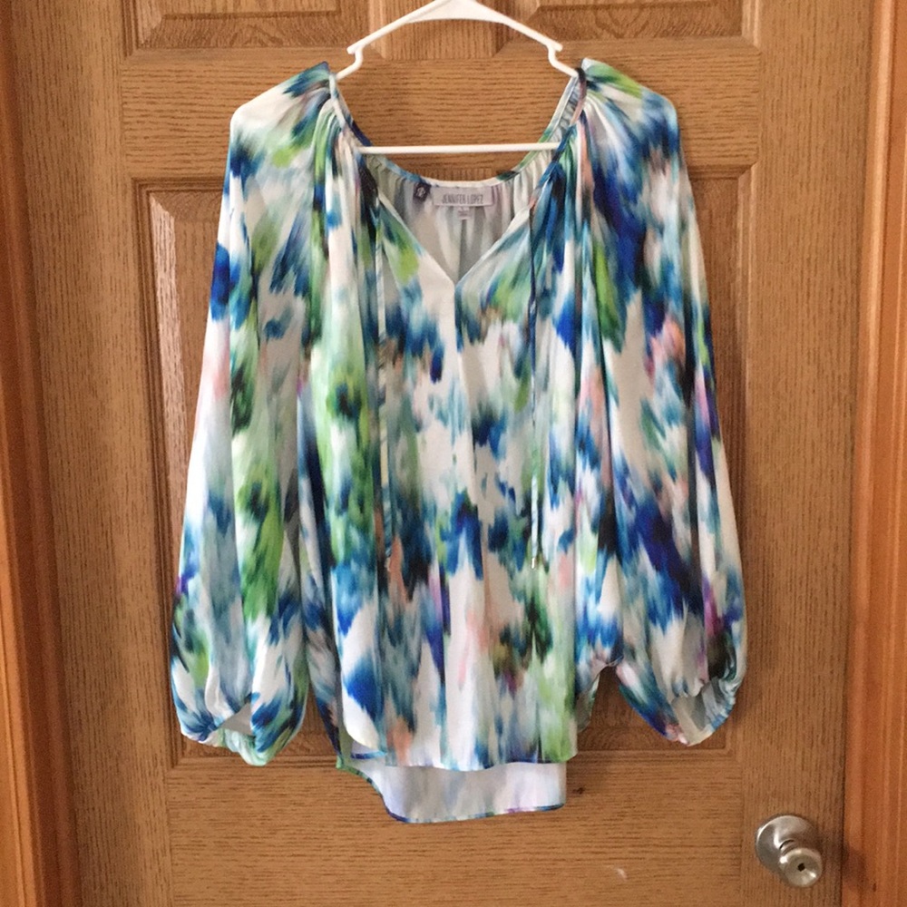 Jennifer Lopez flutter top